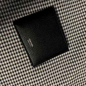 TOM FORD MENS SMALL GRAIN LEATHER BIFOLD WALLET